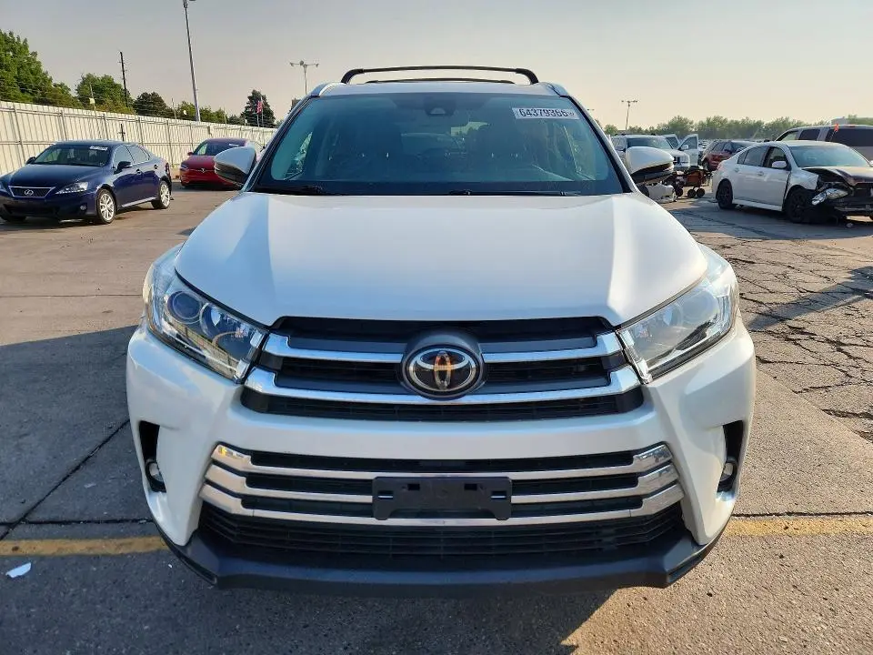 2019 TOYOTA HIGHLANDER LIMITED  