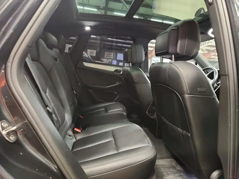 2017 PORSCHE MACAN GTS  