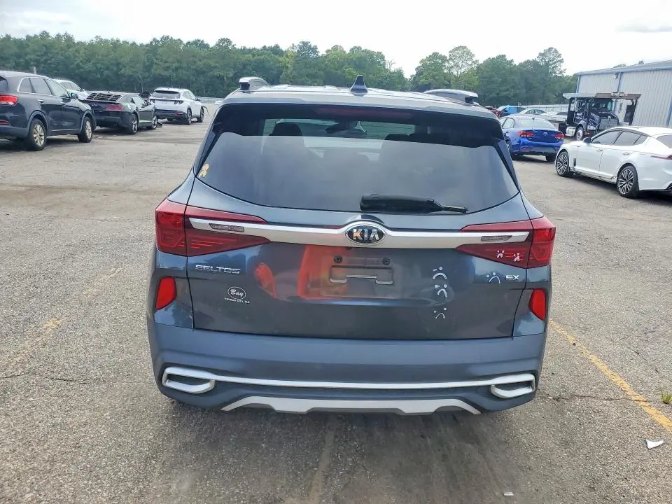 2021 KIA SELTOS EX  