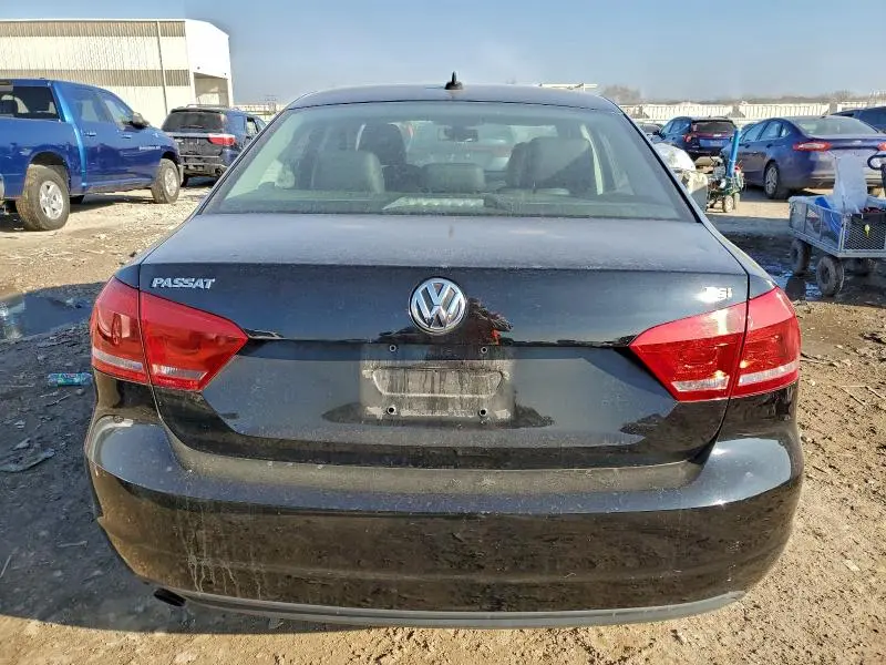 2015 VOLKSWAGEN PASSAT S  