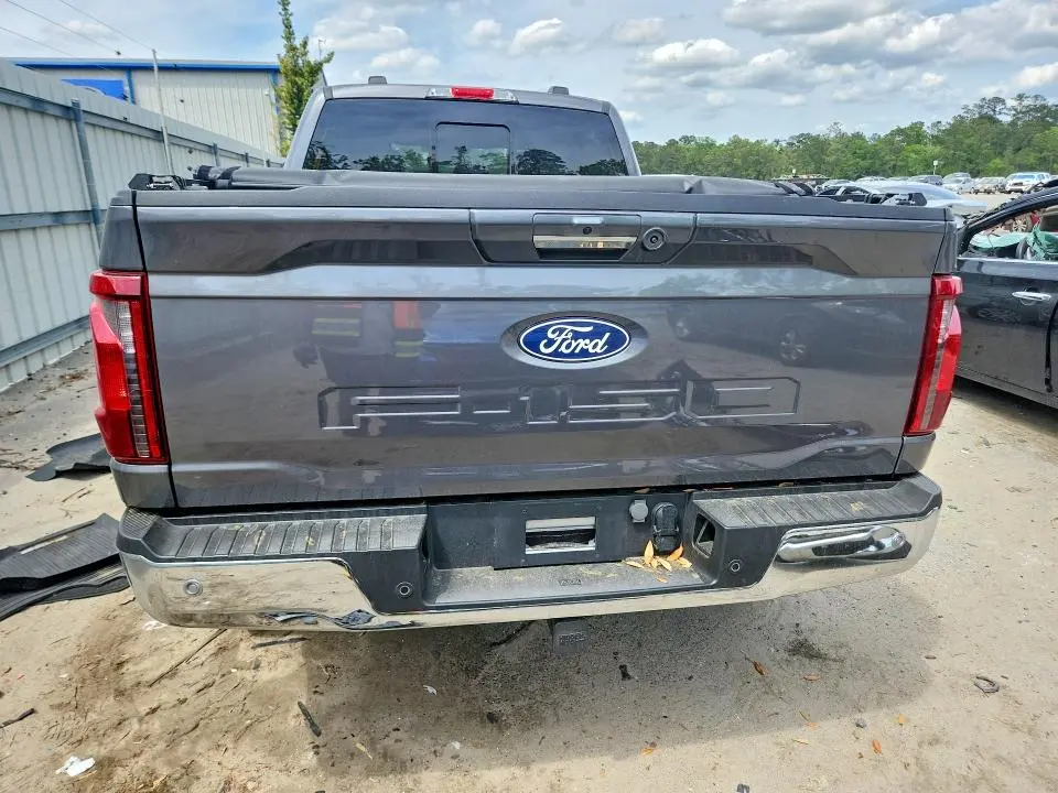 2024 FORD F150 XLT  