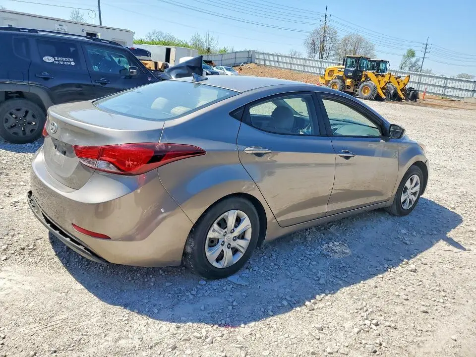2016 HYUNDAI ELANTRA SE  