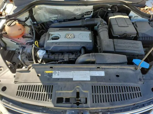 2017 VOLKSWAGEN TIGUAN S  