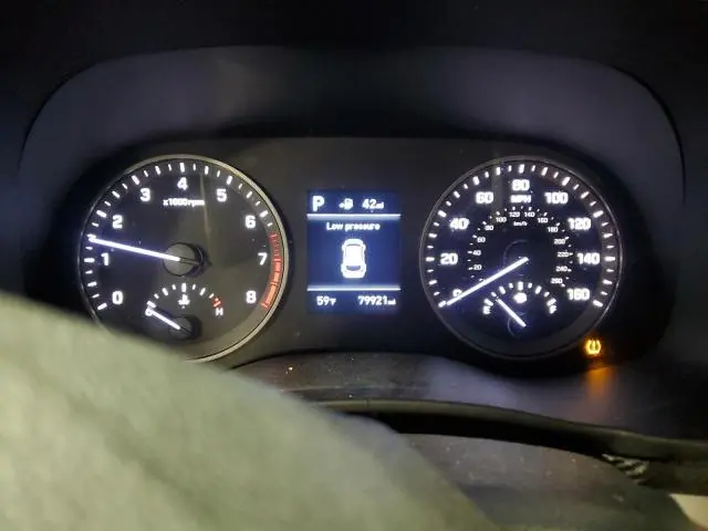 2019 HYUNDAI TUCSON SE  