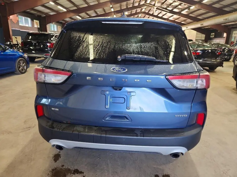 2020 FORD ESCAPE SE  
