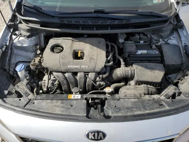 2017 KIA FORTE LX  