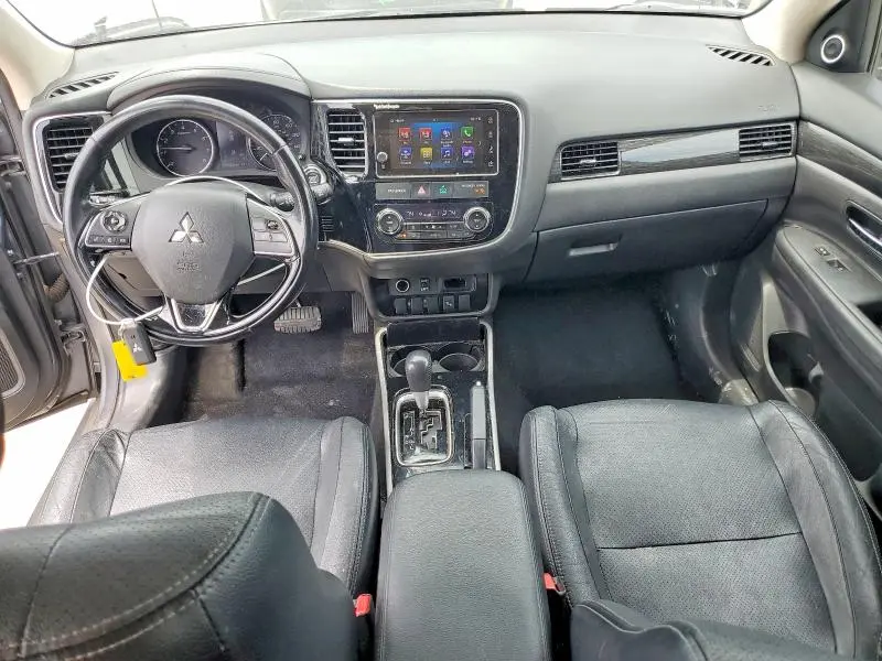 2017 MITSUBISHI OUTLANDER SE  