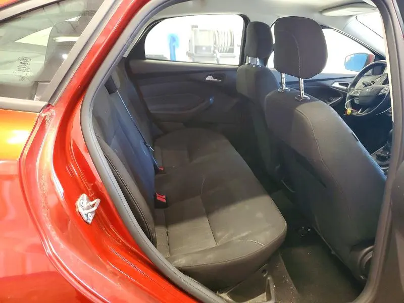 2018 FORD FOCUS SE  