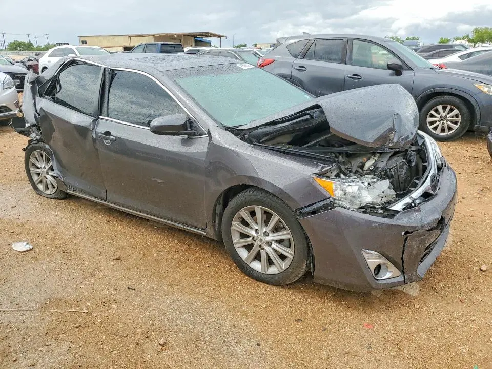 2012 TOYOTA CAMRY XLE  