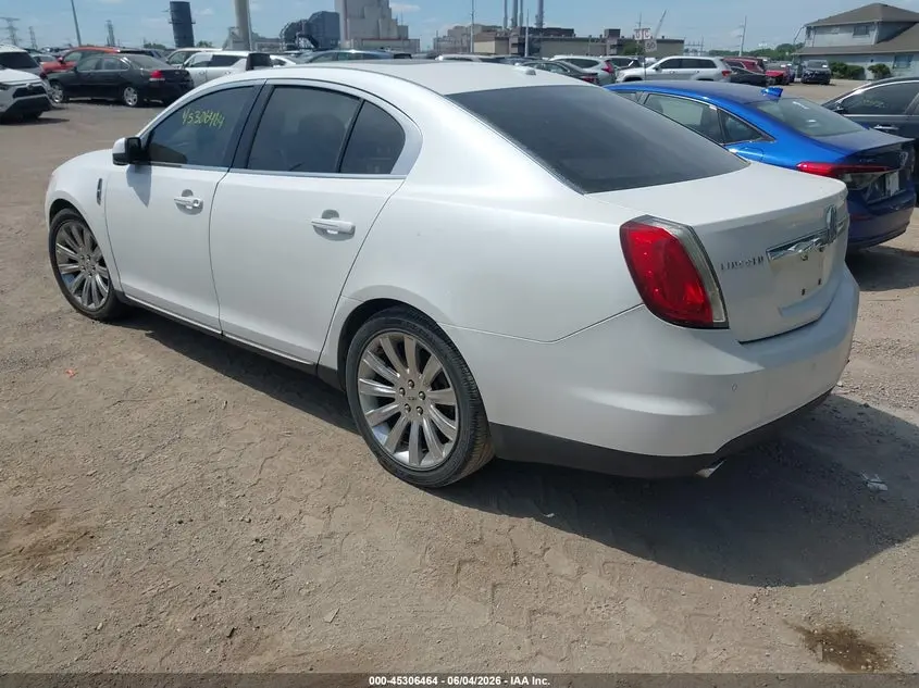 2011 LINCOLN MKS  