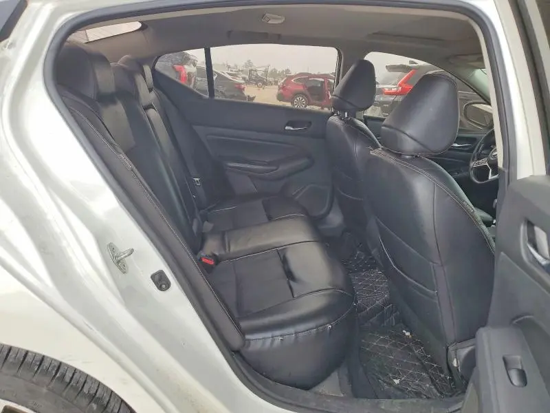 2019 NISSAN ALTIMA SR  