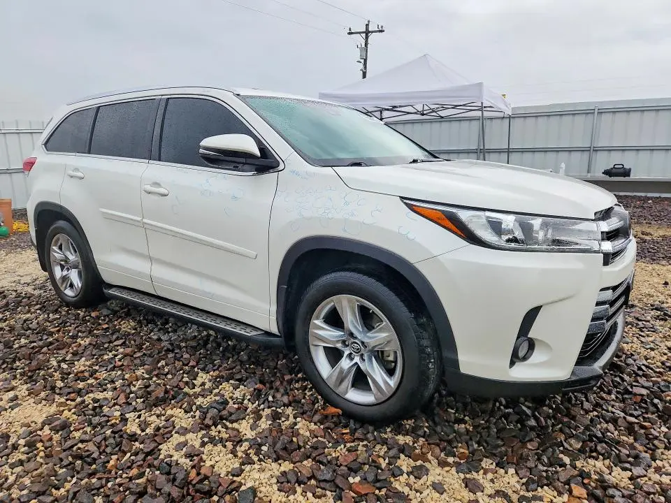 2018 TOYOTA HIGHLANDER LIMITED  
