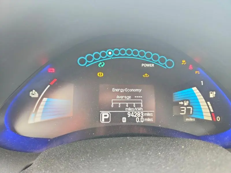 2013 NISSAN LEAF S  