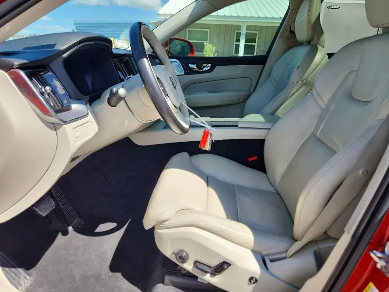 2019 VOLVO XC60 T5 INSCRIPTION  