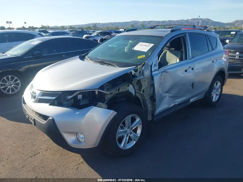 2014 TOYOTA RAV4 XLE