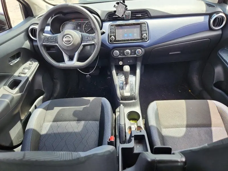 2024 NISSAN VERSA SV  