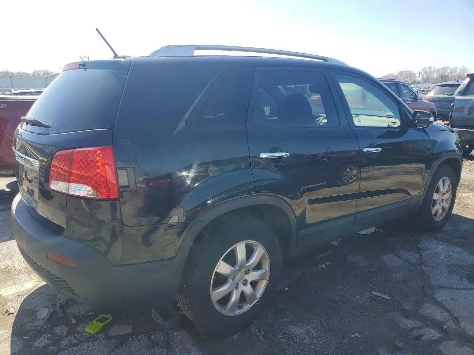 2011 KIA SORENTO LX  
