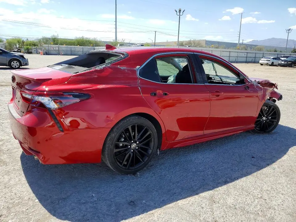 2021 TOYOTA CAMRY XSE  