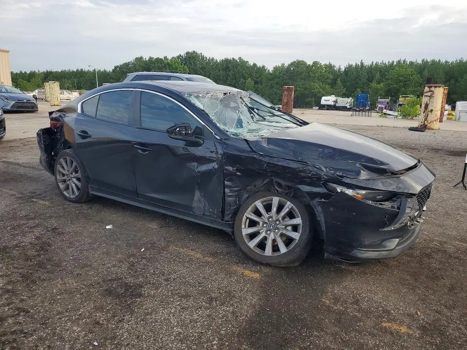 2024 MAZDA 3 PREFERRED  