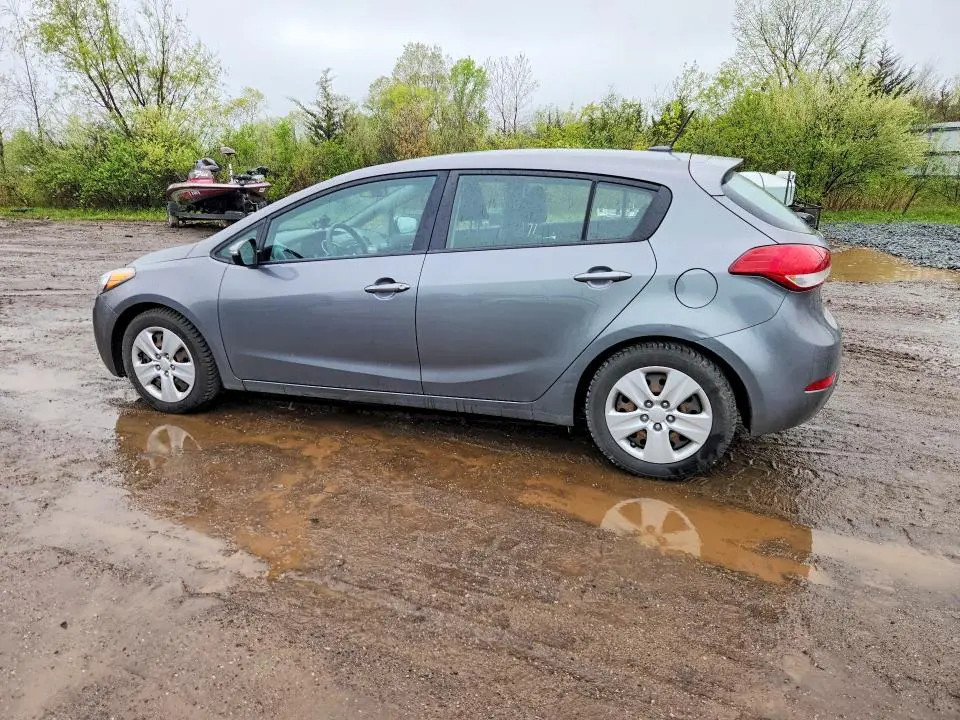 2016 KIA FORTE LX  