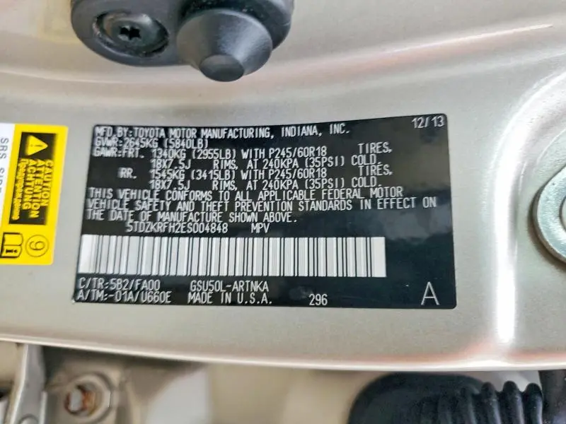 2014 TOYOTA HIGHLANDER LE PLUS  