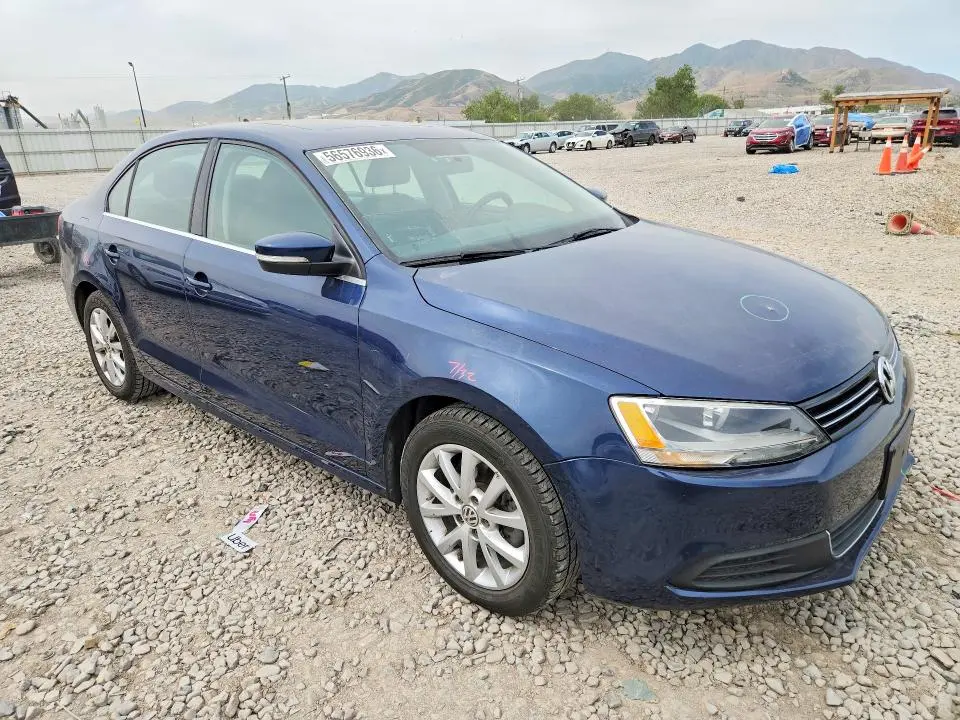 2014 VOLKSWAGEN JETTA SE  