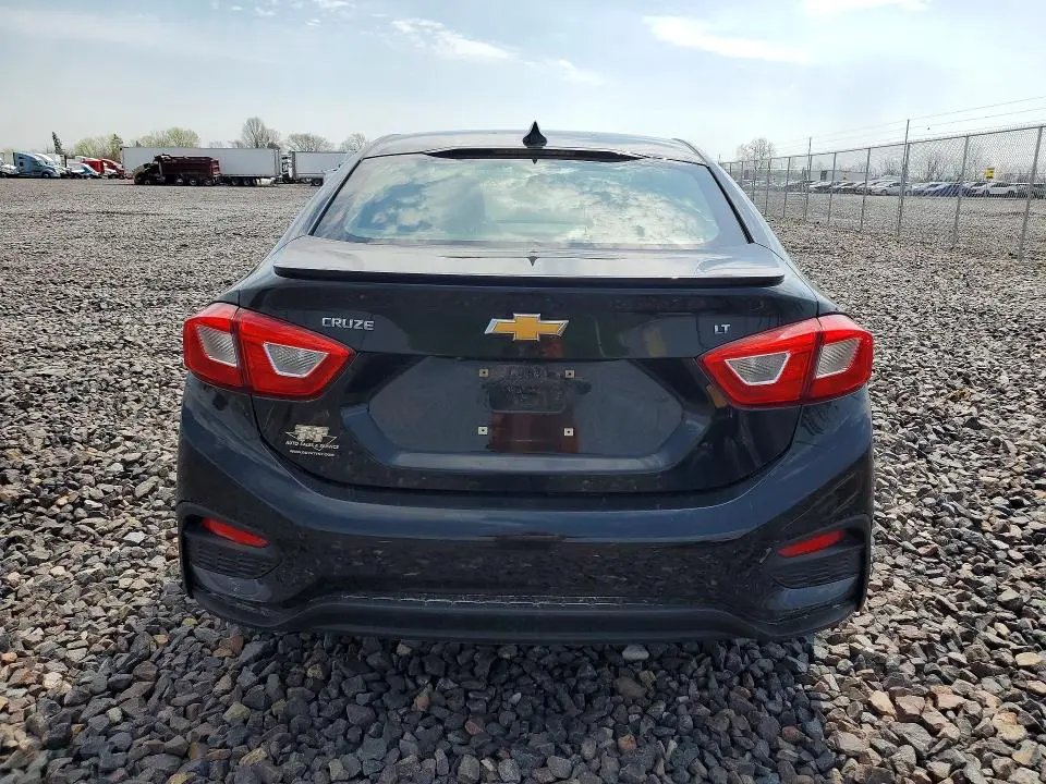 2018 CHEVROLET CRUZE LT  