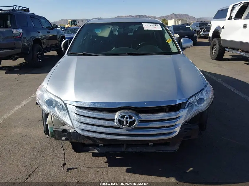 2012 TOYOTA AVALON  