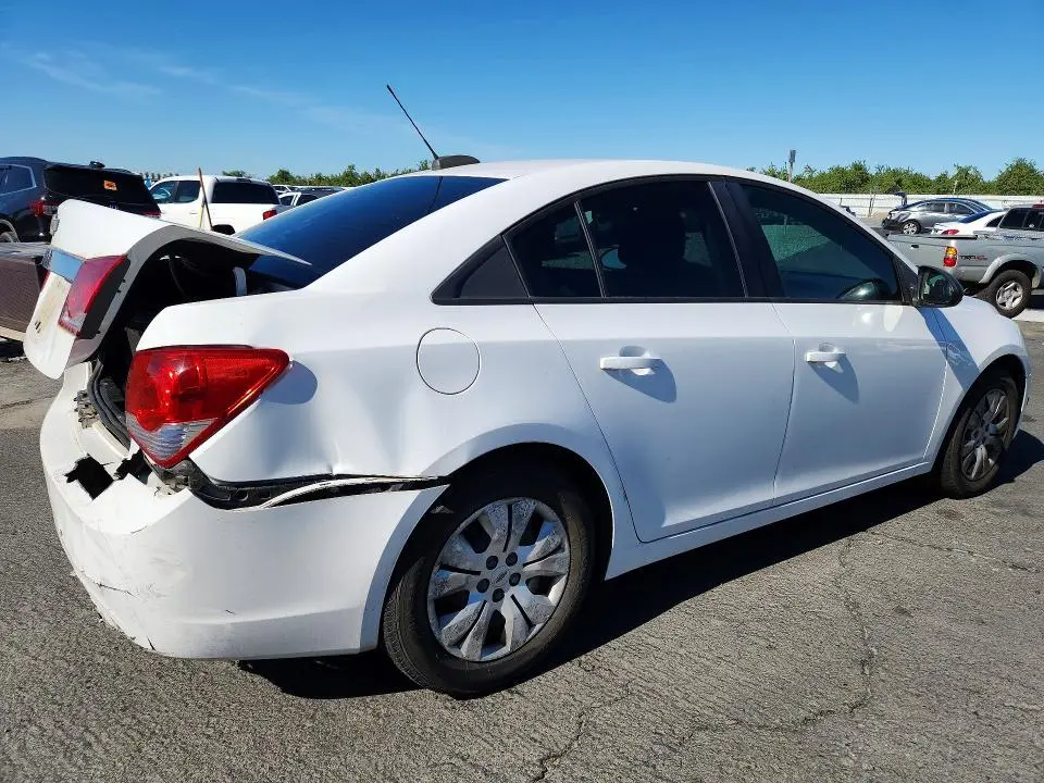 2015 CHEVROLET CRUZE LS  