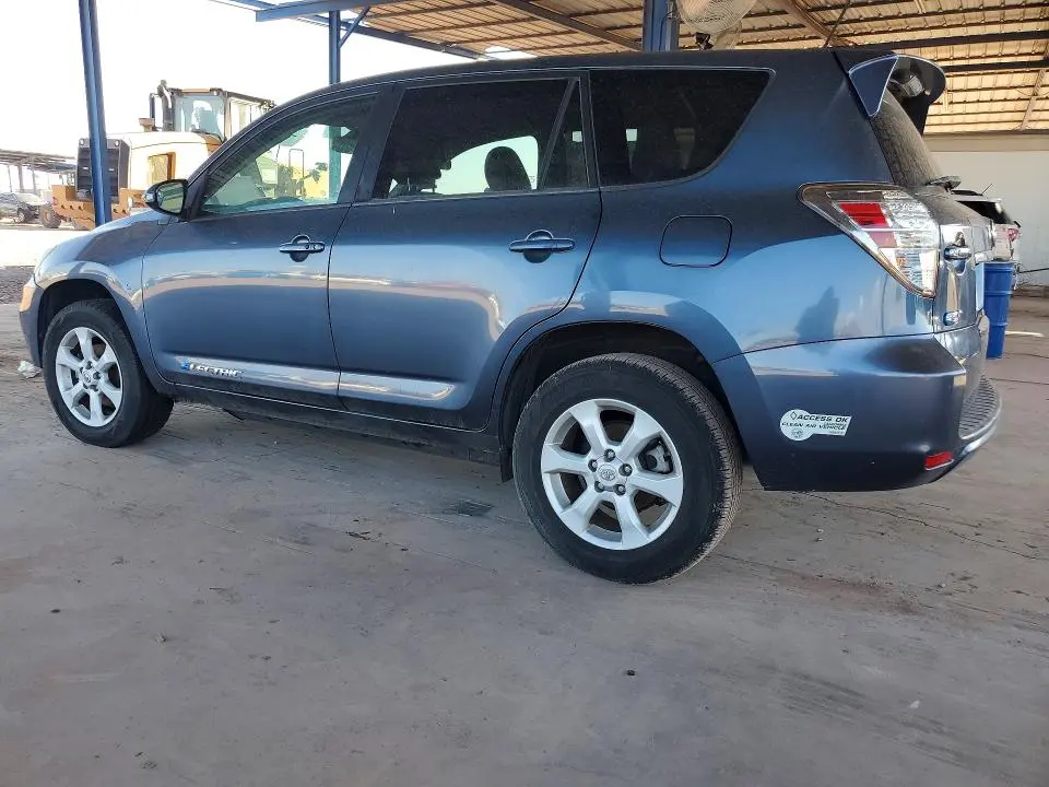 2014 TOYOTA RAV4 EV BASE  