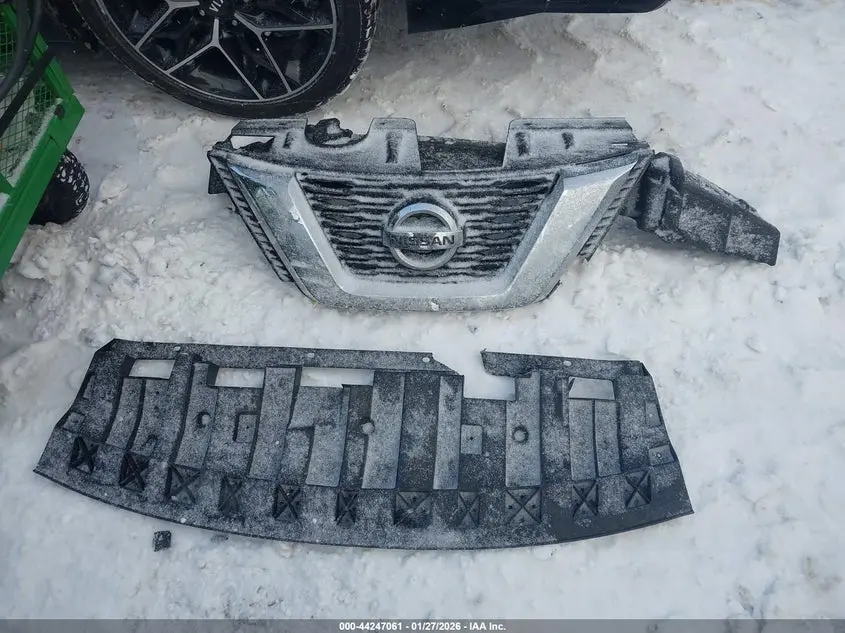 2017 NISSAN ROGUE SV