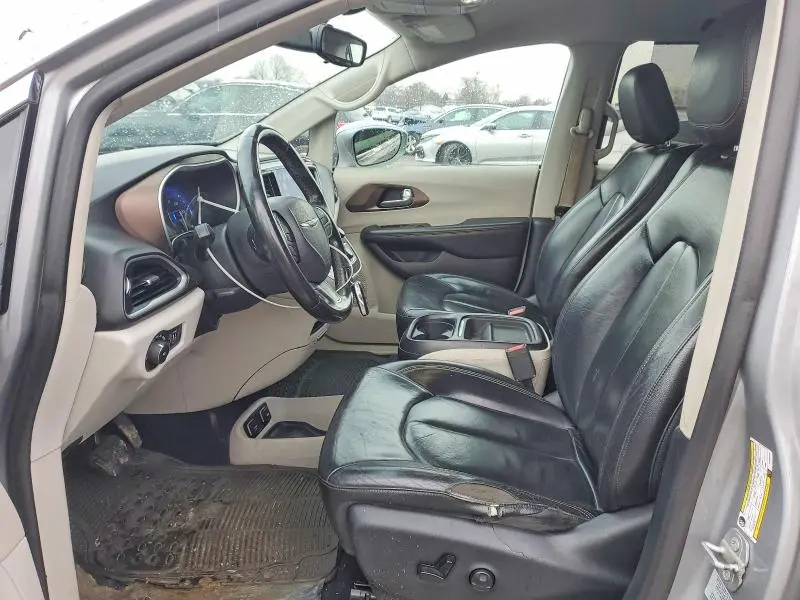 2017 CHRYSLER PACIFICA TOURING L  