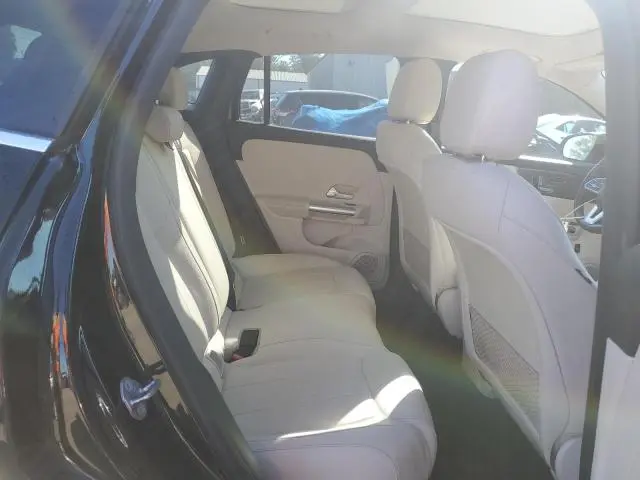 2022 MERCEDES-BENZ GLA 250 4MATIC  