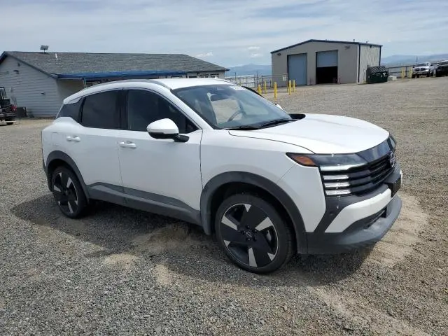 2025 NISSAN KICKS SR  