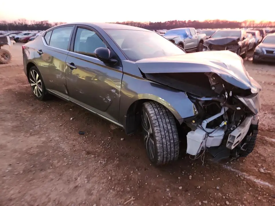 2021 NISSAN ALTIMA 2.5 SR  