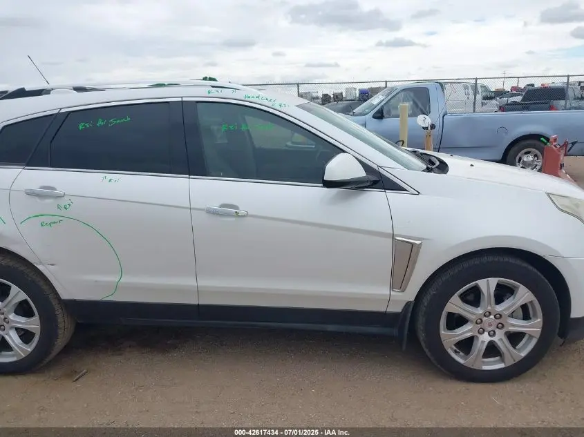 2015 CADILLAC SRX PERFORMANCE COLLECTION