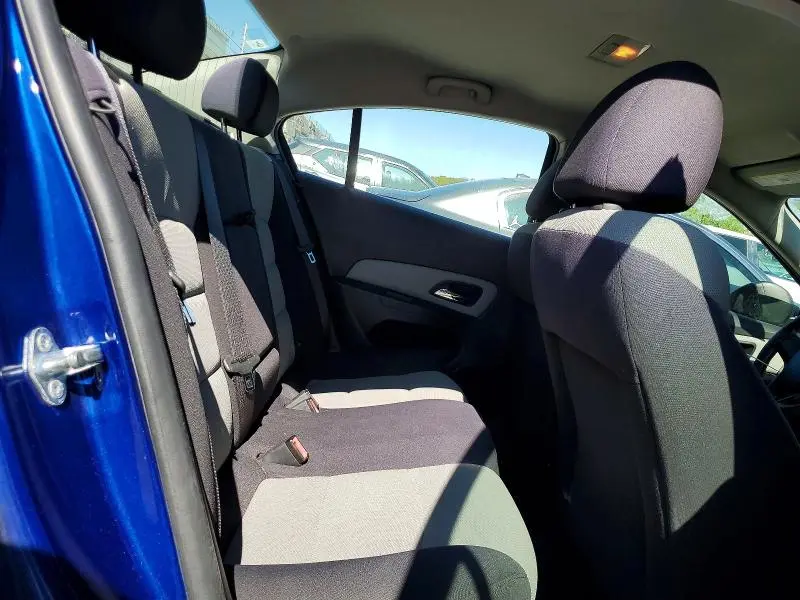 2012 CHEVROLET CRUZE LS  