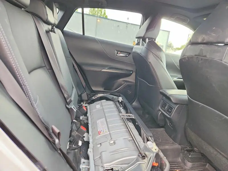 2022 TOYOTA VENZA LIMITED  