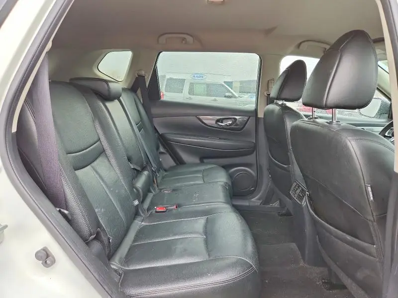 2016 NISSAN ROGUE SL  