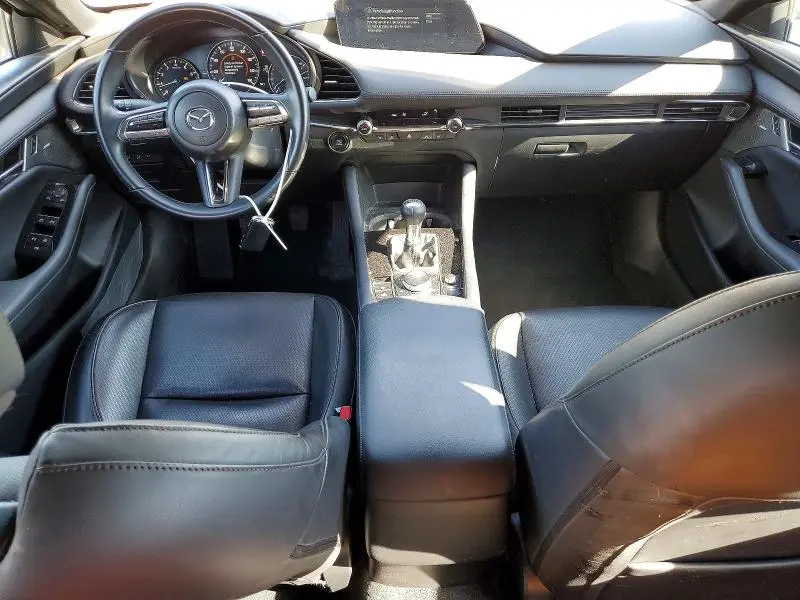 2023 MAZDA 3 PREMIUM  