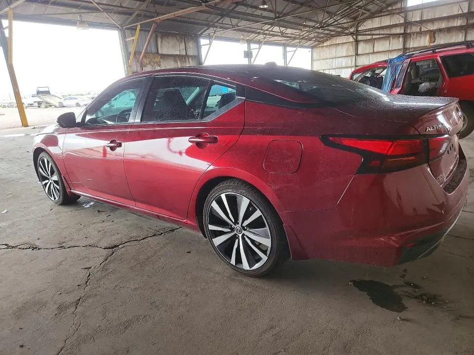 2019 NISSAN ALTIMA SR  