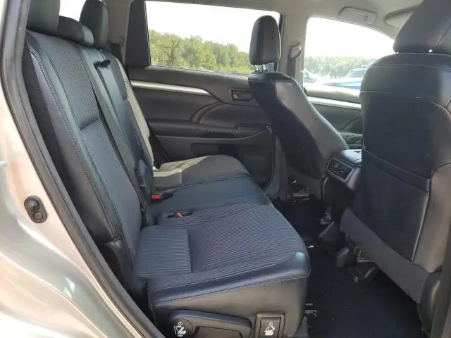 2014 TOYOTA HIGHLANDER LE  