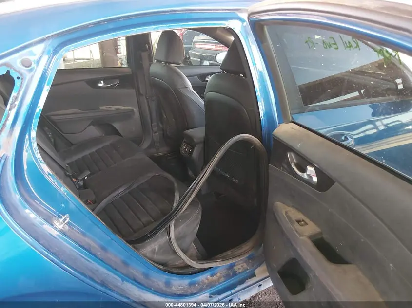 2022 KIA FORTE GT MANUAL