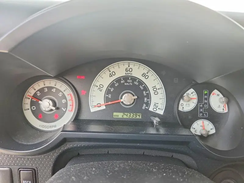 2011 TOYOTA FJ CRUISER BASE  