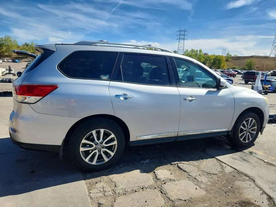 2013 NISSAN PATHFINDER S  