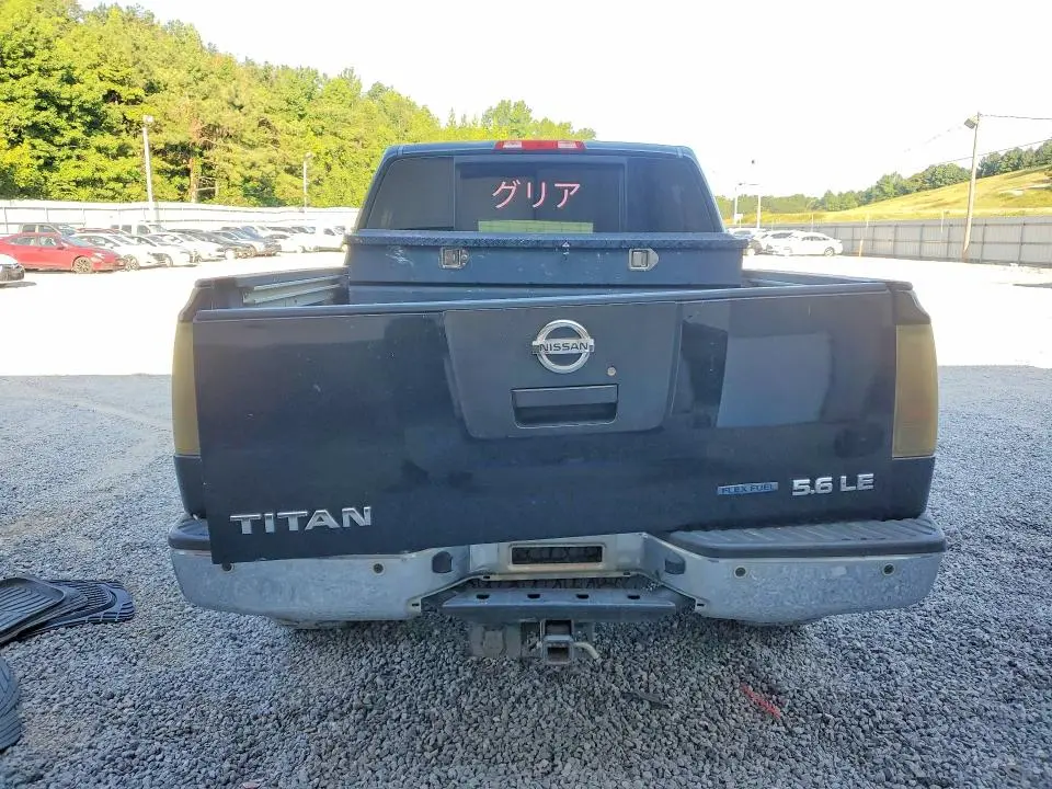 2010 NISSAN TITAN SE  