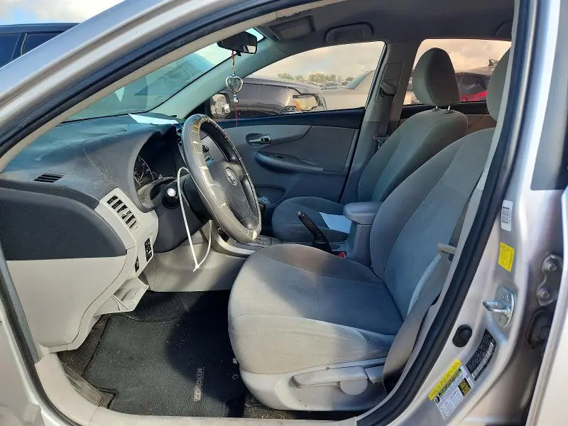 2011 TOYOTA COROLLA LE  