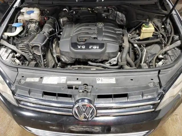 2013 VOLKSWAGEN TOUAREG V6  
