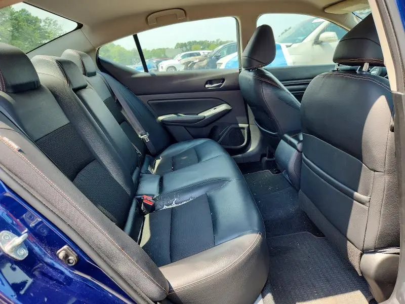 2019 NISSAN ALTIMA SR  