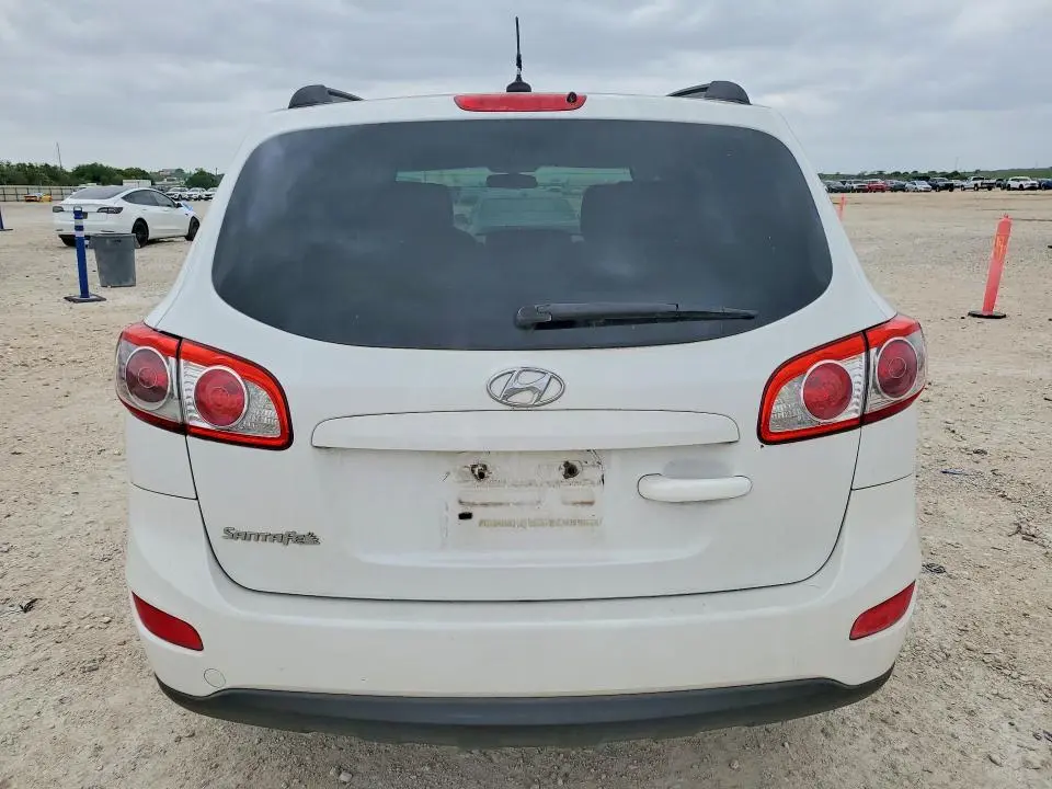 2012 HYUNDAI SANTA FE GLS  